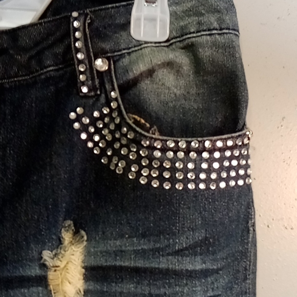 Woman's jeans - Picture 3 of 8